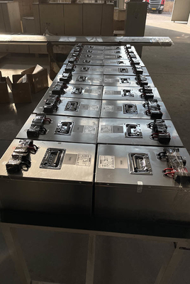 Vỏ ngoài Pin lưu trữ Lithium 48V 96V 100AH ​​150AH Hệ thống pin Lithium không nối lưới