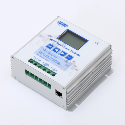 24 Volt 700W Bộ điều chỉnh MPPT 40A IP54 MPPT Màn hình LCD hệ thống năng lượng mặt trời